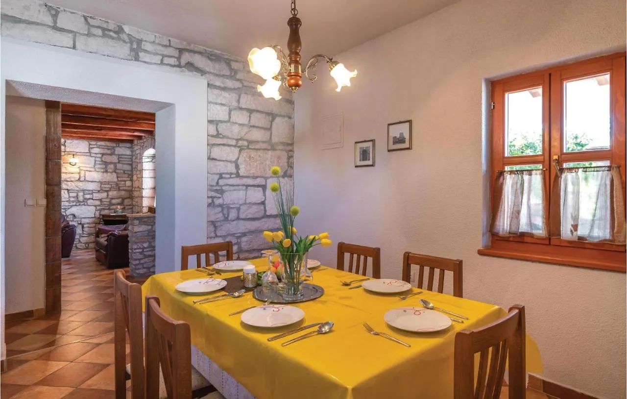 Holiday home Beautiful Home In Hrboki With Wifi